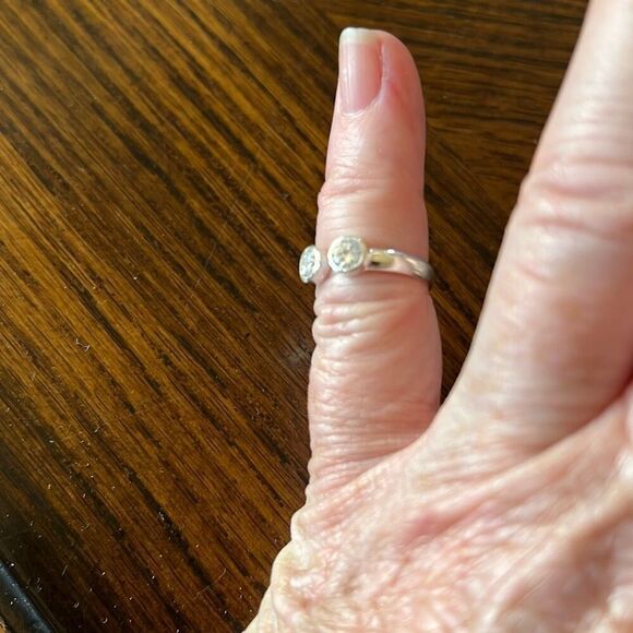 Clear colored Crystals (April Birthstone) Adjustable Toe Ring / Kid's Ring in S - Picture 2 of 7